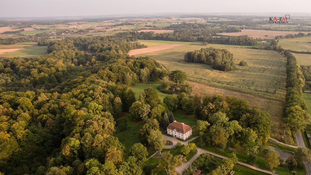 Dwor Dawidy Bed and Breakfast Mlynary Exteriör bild
