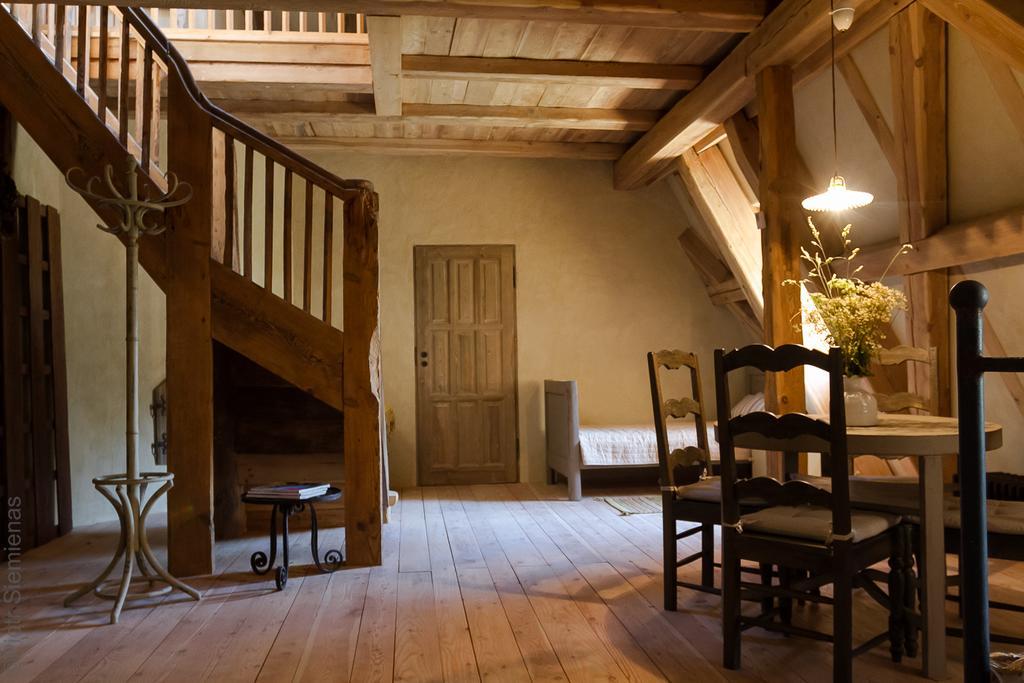 Dwor Dawidy Bed and Breakfast Mlynary Rum bild