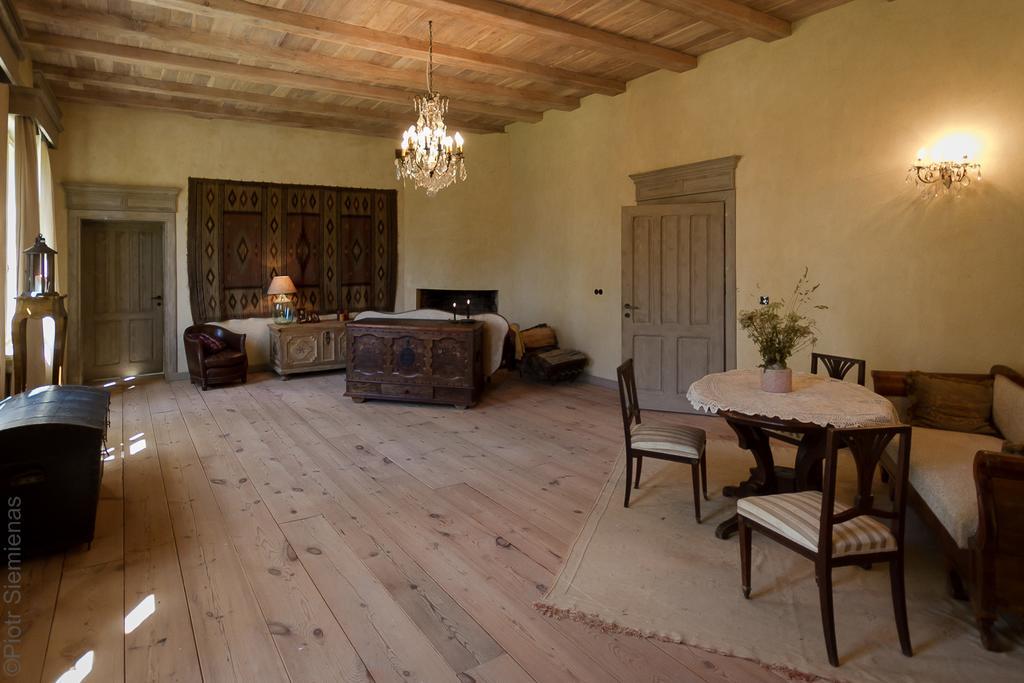 Dwor Dawidy Bed and Breakfast Mlynary Exteriör bild
